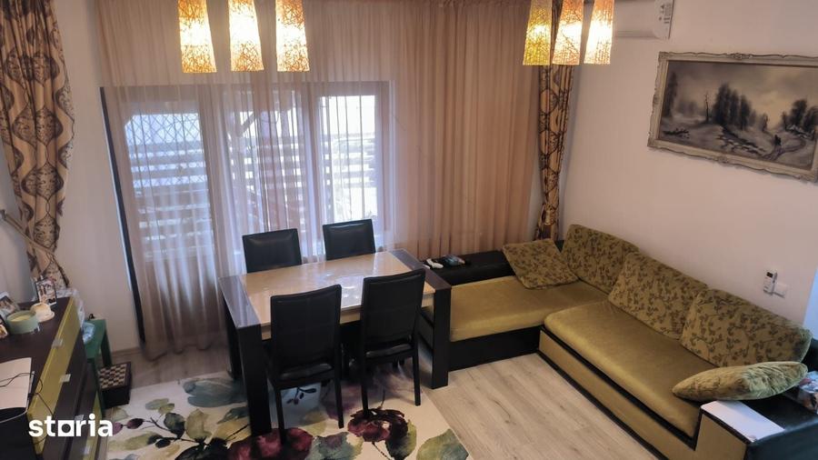 Casă cu 6 camere cu Teren 287 Mp în Joița
