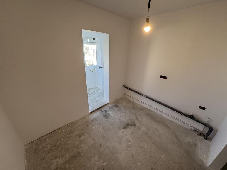 Apartament cu 2 camere semidecomandat în Inel I