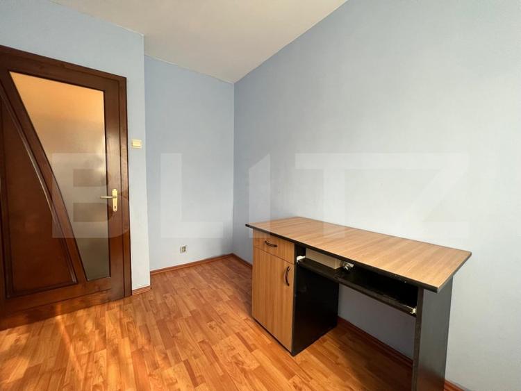 Apartament cu 3 camere semidecomandat, mobilat în Ștefan cel Mare