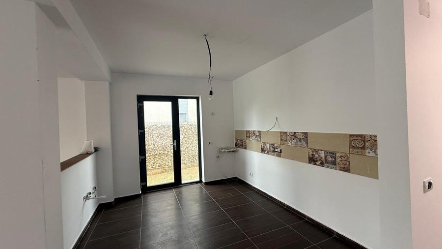 Duplex cu 5 camere cu Garaj în Corbeanca