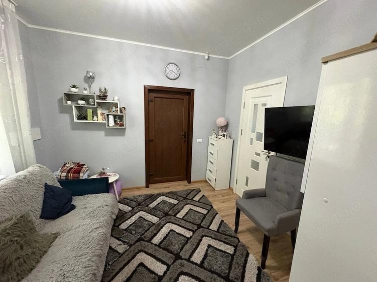 Casă cu Teren 1300 Mp în Tudor Vladimirescu