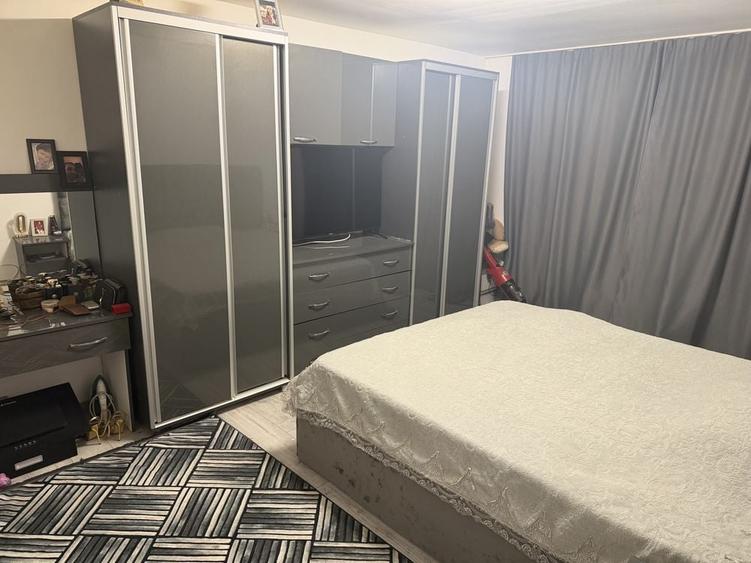 Apartament cu 2 camere decomandat în Hârșova