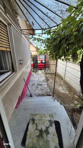 Casă cu 2 camere în Central