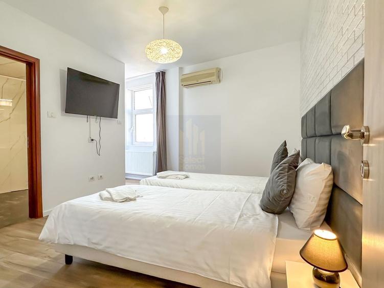 Hotel/Pensiune, de 1,773 mp, în P-ța Victoriei