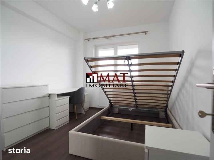 Apartament cu 4 camere semidecomandat în Între Lacuri