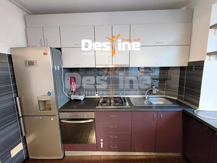 Apartament cu 3 camere semidecomandat, mobilat în Valea Lupului