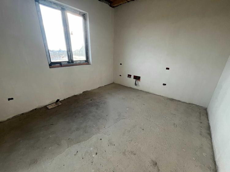 Casă cu 2 camere în Vânători