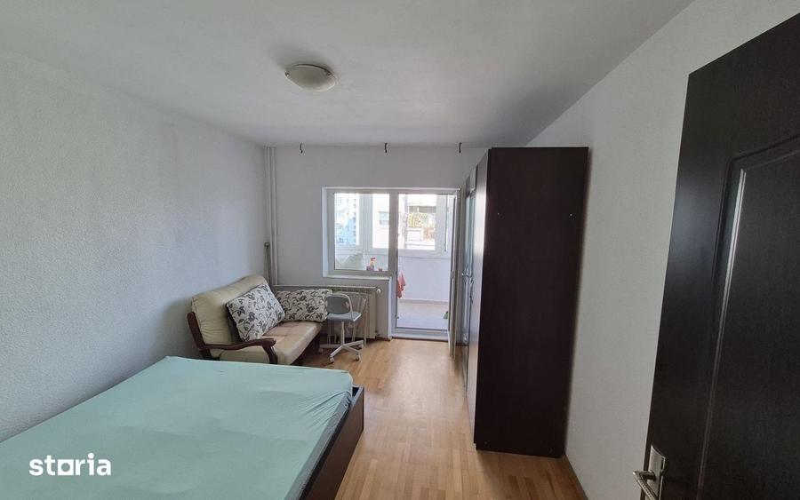 Apartament cu 3 camere în Centrul Civic