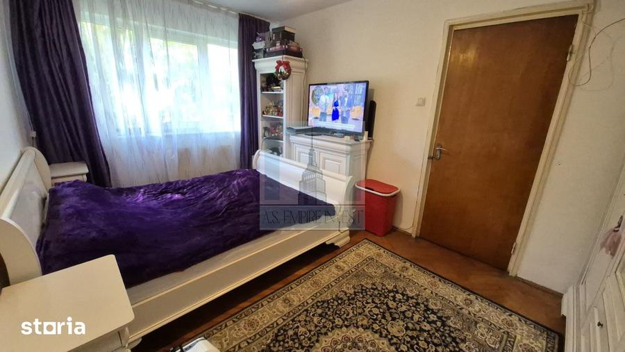 Apartament cu 2 camere semidecomandat în Centrul Civic