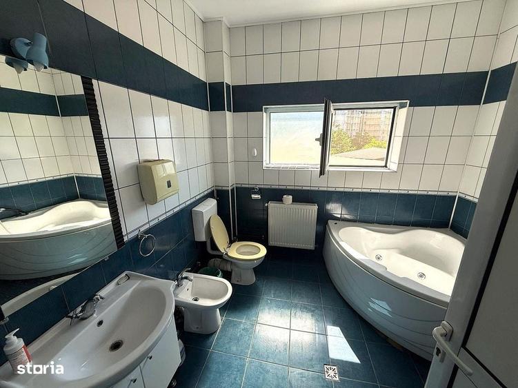 Spațiu comercial, de 220 mp, în Vitan