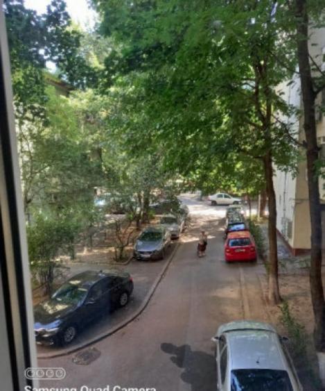 Apartament cu 3 camere decomandat, mobilat în Grivița