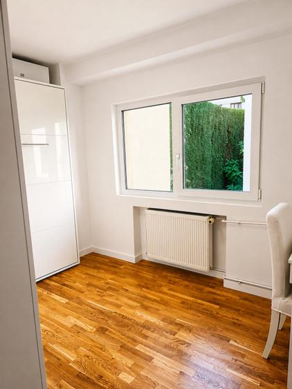 Apartament cu 4 camere decomandat, mobilat în Universitate