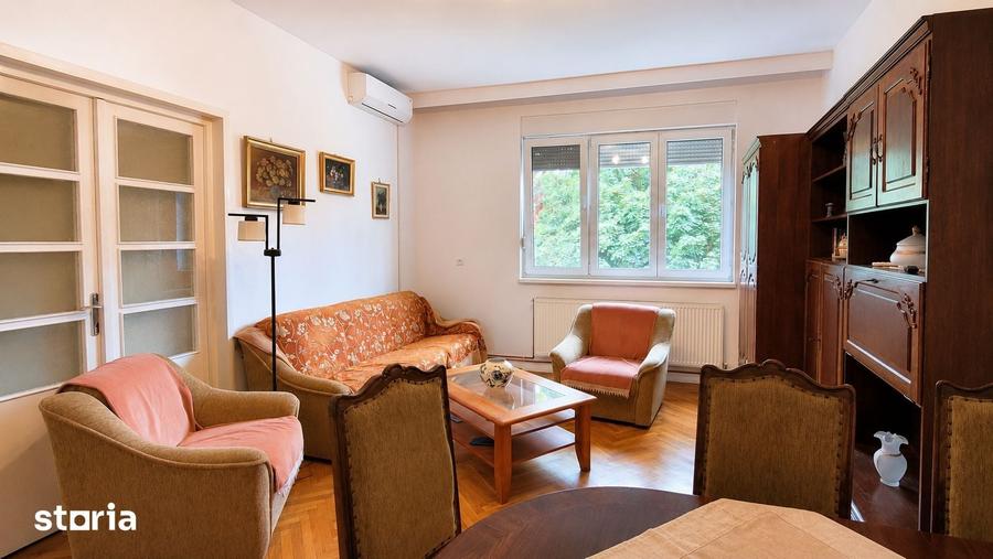Apartament cu 3 camere decomandat în Central