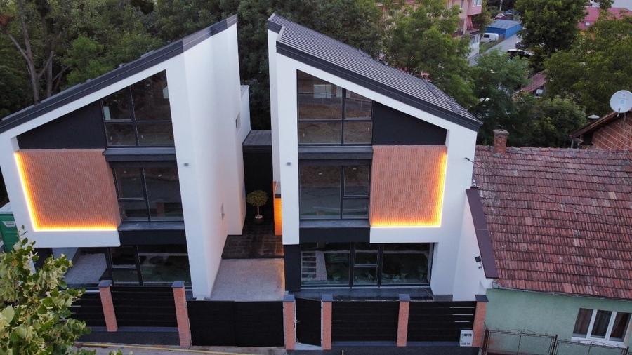 Duplex cu 4 camere cu Canalizare în Mănăștur