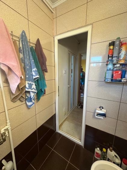 Apartament cu 2 camere semidecomandat în Rahova