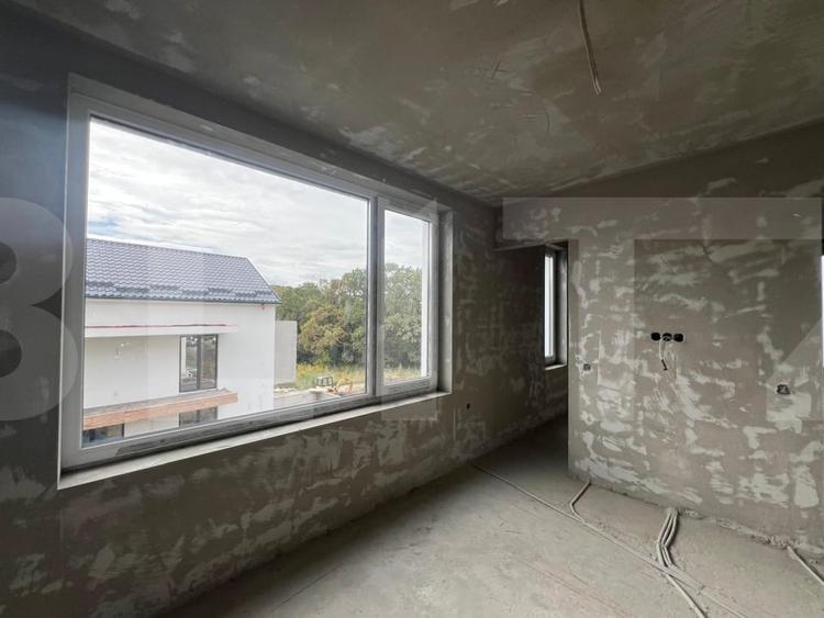 Duplex cu 5 camere cu Canalizare în Făget