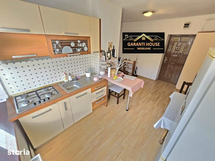Apartament cu 2 camere decomandat în Republicii