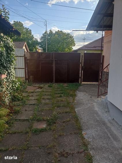 Casă cu 2 camere cu Teren 625 Mp în Central