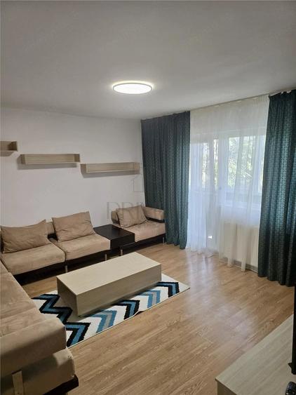 Apartament cu 3 camere decomandat în Simion Bărnuțiu