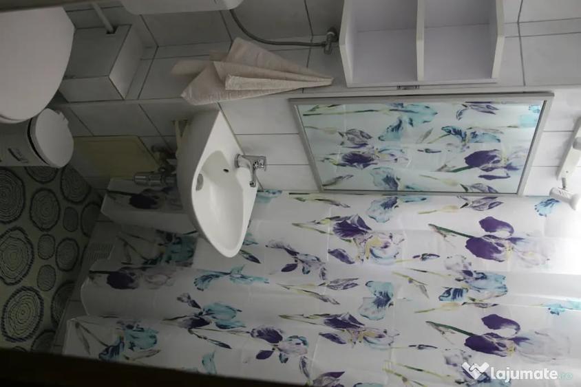 Apartament cu 3 camere decomandat în Tomis Nord