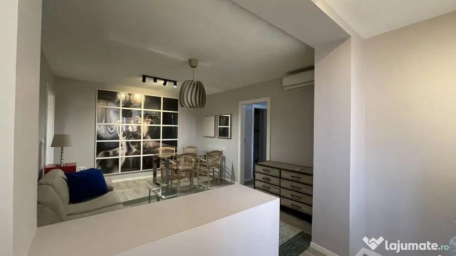 Apartament cu 2 camere semidecomandat în 1 Mai