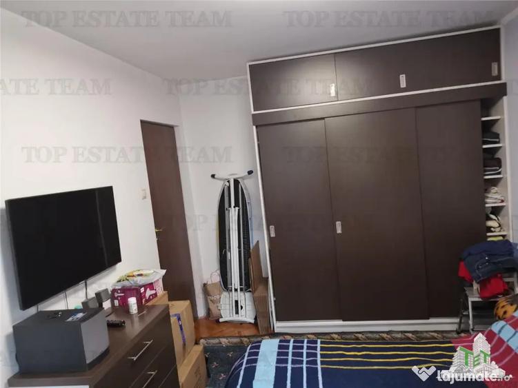 Apartament cu 3 camere decomandat, mobilat în Alexandru Obregia