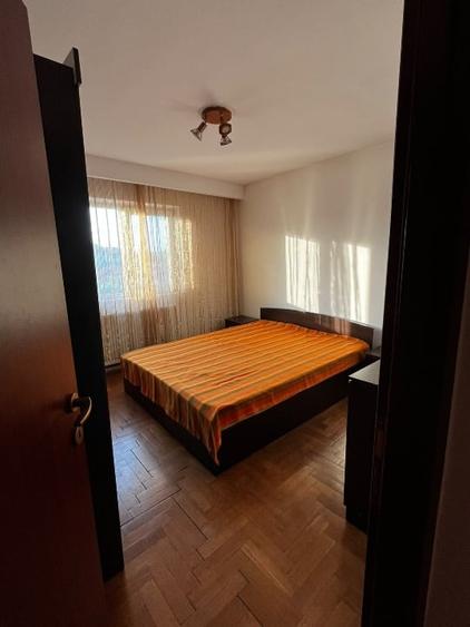 Apartament cu 2 camere decomandat, mobilat în Sinaia
