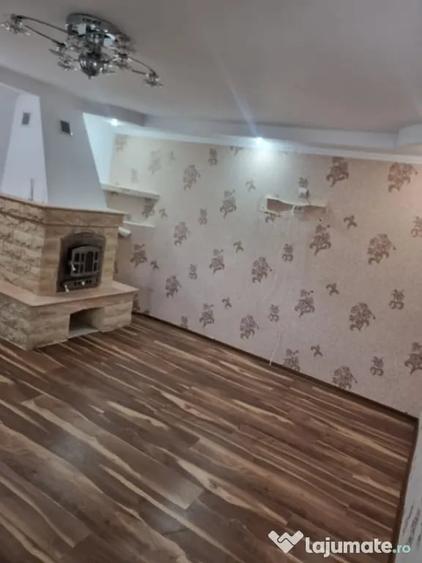 Casă cu 4 camere cu Teren 1724 Mp în Iaslovăț