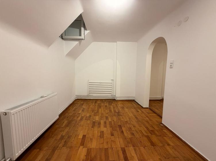 Apartament cu 2 camere decomandat în Eminescu