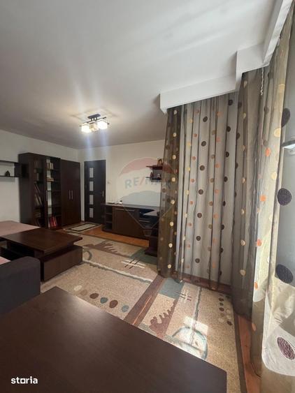 Apartament cu 2 camere decomandat, mobilat în Rovine