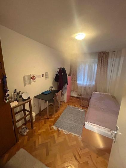 Apartament cu 4 camere decomandat în Dosu Bricii