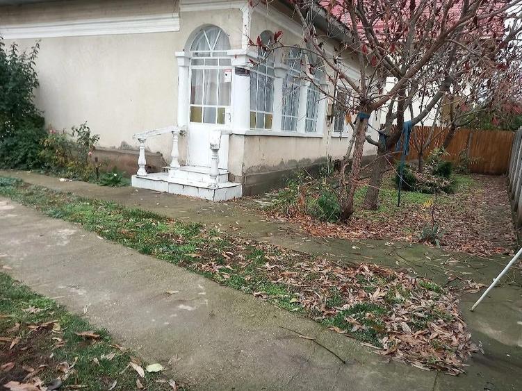 Casă cu 1 camere în Bucinișu