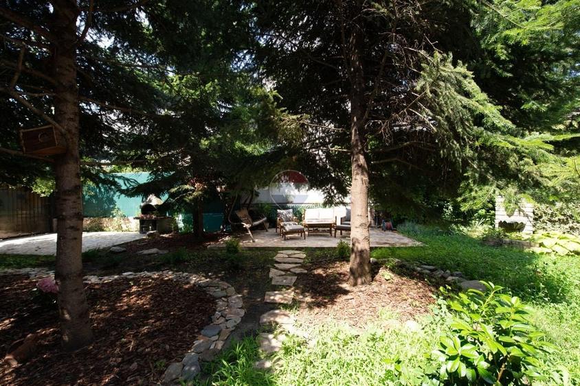 Apartament cu 4 camere decomandat, mobilat în Grivița