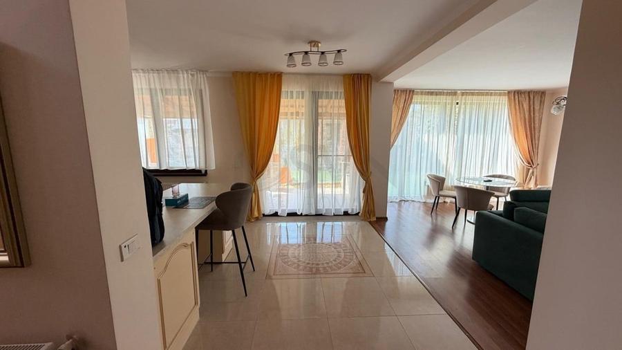 Casă individuală cu 3 camere cu Garaj în Băneasa
