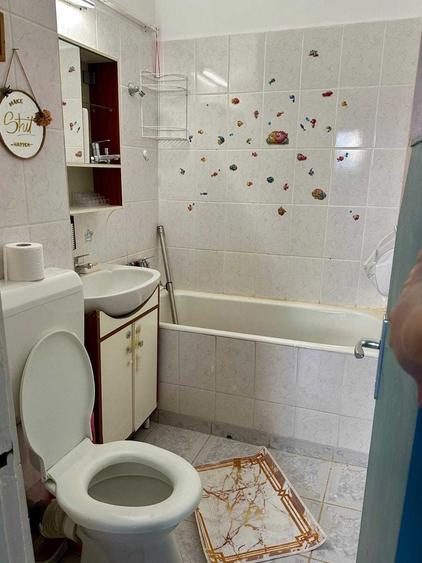 Apartament cu 2 camere semidecomandat în Sebastian