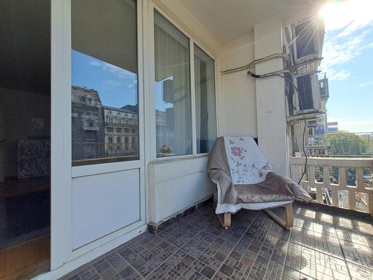 Apartament cu 2 camere semidecomandat în P-ța Romană