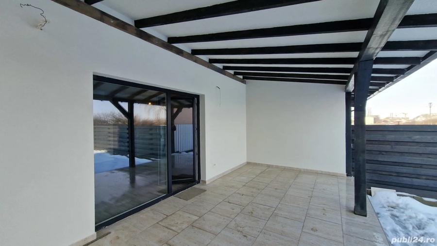 Casă cu 4 camere cu Teren 274 Mp în Remetea Mare