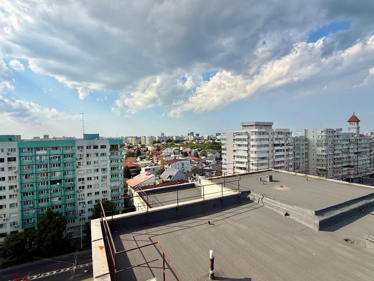Apartament cu 3 camere decomandat, mobilat în Banu Manta