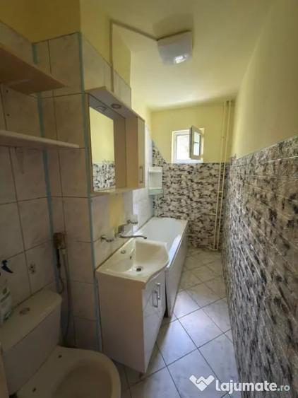 Apartament cu 2 camere semidecomandat în Malu Roșu