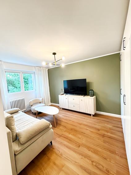 Apartament cu 2 camere decomandat în Calea Victoriei