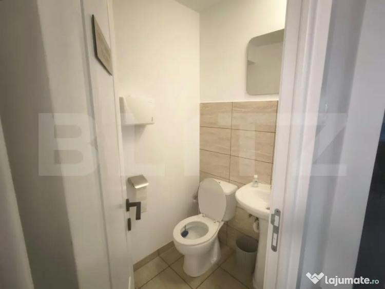 Cabinet stomatologic, 65 mp, zona Bariera Valcii - 1
