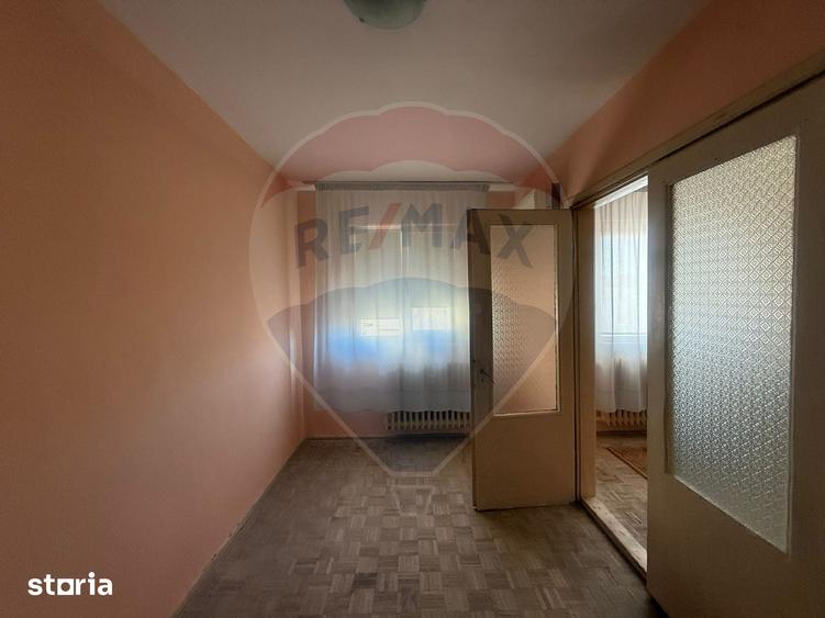 Apartament cu 2 camere semidecomandat în Valea Rosie