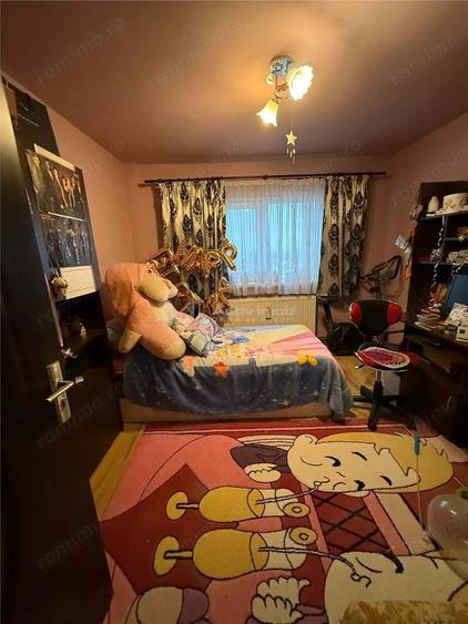 Apartament cu 3 camere decomandat în Aradul Nou