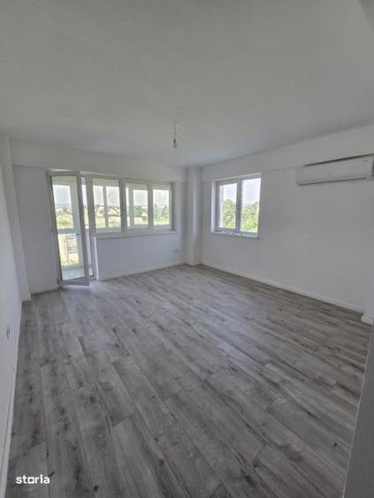Apartament cu 3 camere în Gherăiești