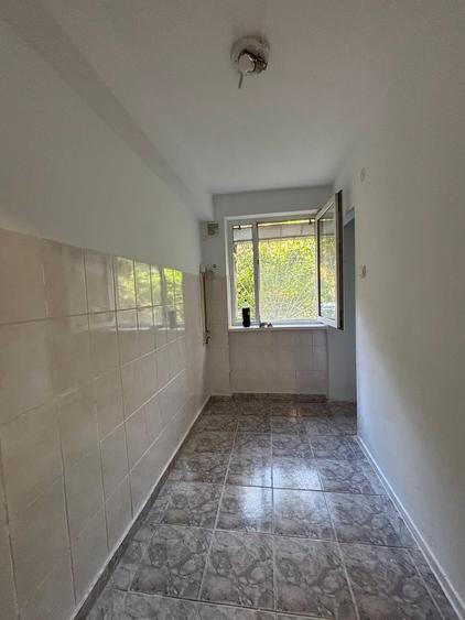 Garsonieră decomandată în Lujerului