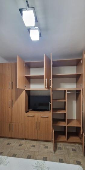 Apartament cu 3 camere decomandat, mobilat în Ultracentral