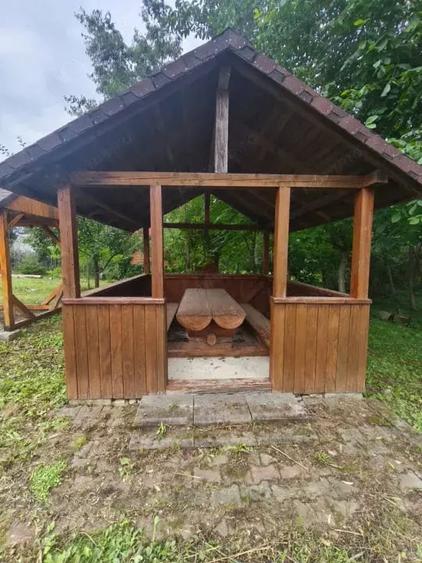 Casă cu 5 camere cu Teren 1250 Mp în Marginea