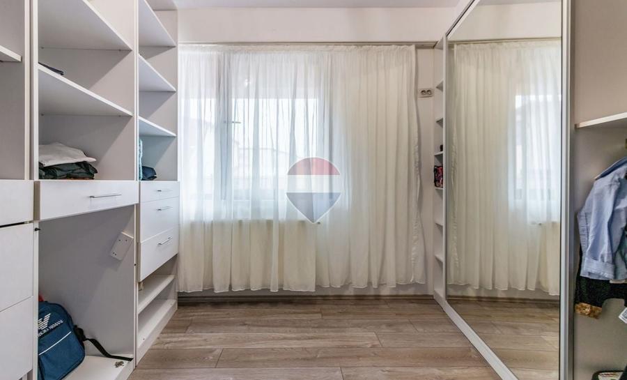 Apartament cu 4 camere decomandat, mobilat în Bucureștii Noi