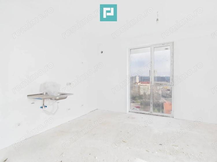 Apartament cu 3 camere semidecomandat în Tipografilor