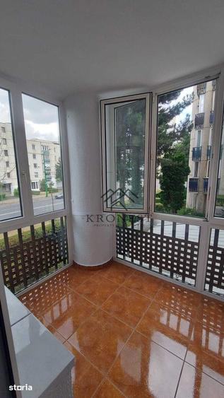 Apartament cu 3 camere decomandat în Griviței